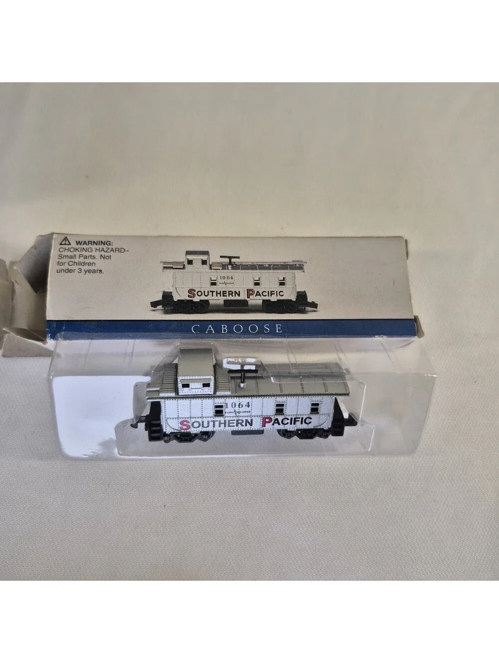 Readers Digest N Scale High Speed Southern Pacific Caboose